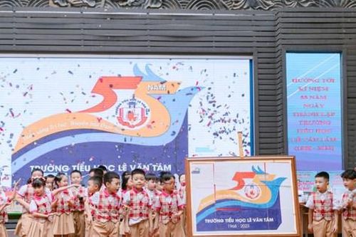Ngày hội sáng tạo STEM - Nhà sáng chế tí hon tại Trường Tiểu học Lê Văn Tám
