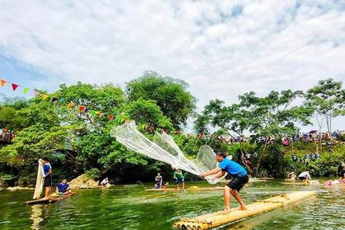Lễ hội Cá tôm sông Đà