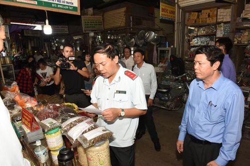 'Quản' hành nghề y dược ngoài công lập ở Nghệ An vì sao vẫn còn không ít cơ sở hoạt động không phép?