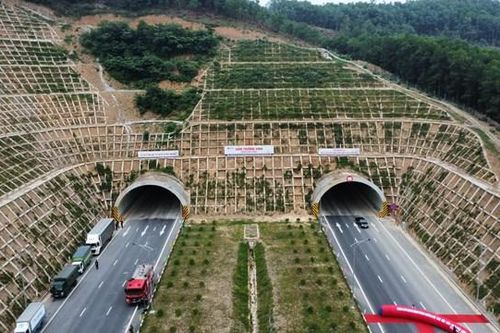Khánh thành 2 dự án cao tốc, rút ngắn thời gian đi từ Hà Nội - Nghệ An chỉ còn 3,5 giờ