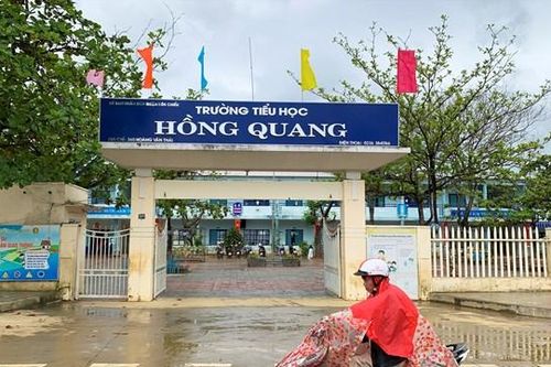 Đà Nẵng: Học sinh, sinh viên trở lại trường vào ngày 19/10