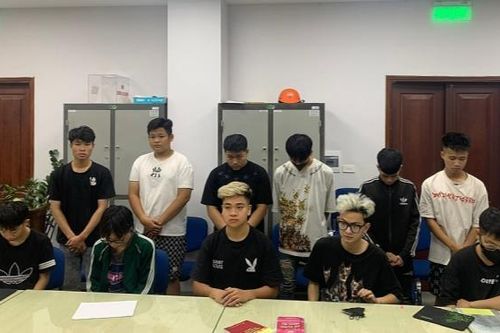 Tạm giữ hình sự 11 'quái xế' gây náo loạn khu vực bờ hồ Hoàn Kiếm