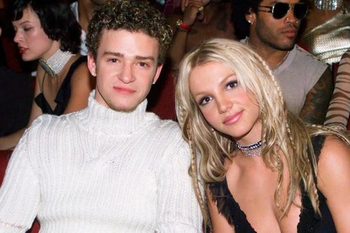 Hồi ký Britney Spears tiết lộ nữ ca sĩ từng có bầu với Justin Timberlake