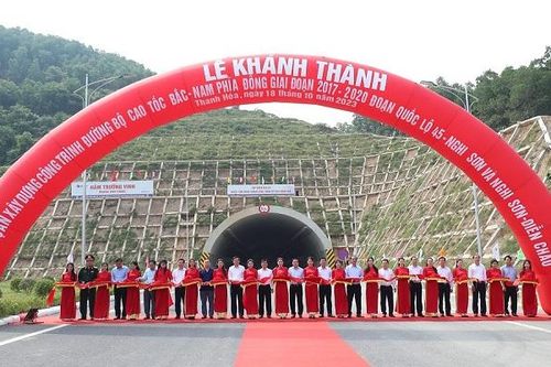 Khánh thành 2 dự án cao tốc bắc-nam từ Quốc lộ 45 đến Diễn Châu