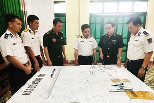 Nỗ lực tìm kiếm các ngư dân Quảng Nam mất tích trên biển