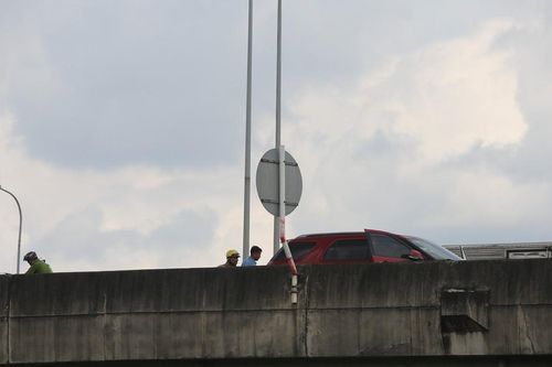Điều tra vụ chủ vựa trái cây chợ đầu mối Thủ Đức chết bất thường ở dạ cầu
