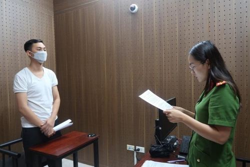 Bắc Kạn: Bắt đối tượng vừa ra tù lại tiếp tục cho vay lãi 'cắt cổ'