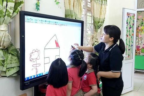 Ứng dụng CNTT trong dạy học cần quyết tâm cao của người quản lý