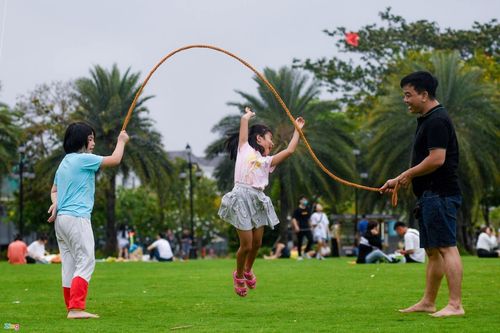 Cẩn trọng mọi mối nguy xung quanh trẻ trước vấn nạn bắt cóc