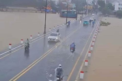 Toàn tỉnh Thừa Thiên – Huế cho học sinh nghỉ học từ chiều 18/10