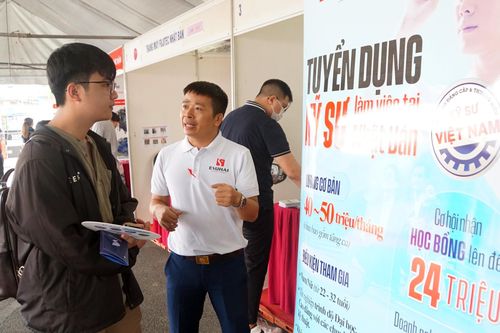 Doanh nghiệp 'săn' sinh viên giỏi