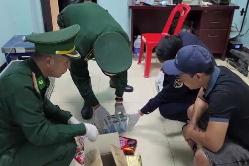 Bắt 1 đối tượng, thu giữ 2.000 viên ma túy tổng hợp
