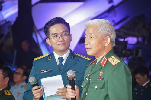 Vinh quang người chiến sĩ canh trời