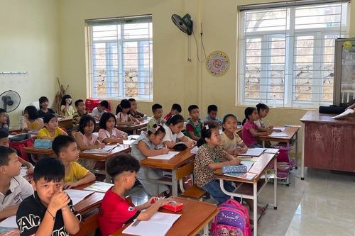 Giáo viên biệt phái ở Nghệ An bị truy thu hơn 10 tỷ: 'Chúng tôi như đi trên dây'