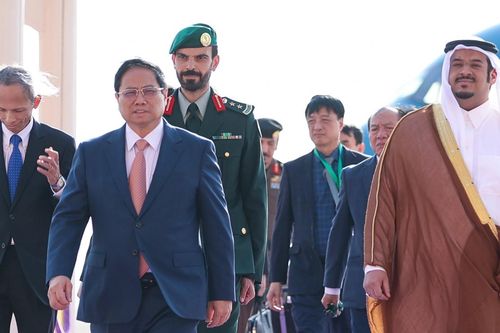 Chào đón Thủ tướng Phạm Minh Chính, Thống đốc mời thưởng thức cà phê Ả-rập Xê-út