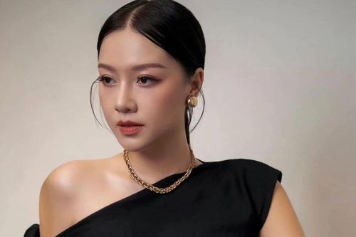 Đời thường gợi cảm của Tư Mắm - nhân vật bị ghét nhất 'Đất rừng phương Nam'