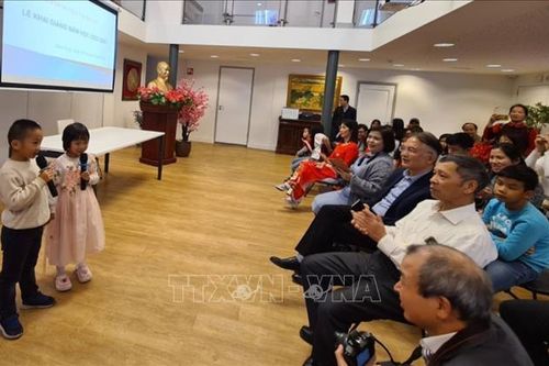 Duy trì Tiếng Việt cho cộng đồng người Việt Nam tại Hà Lan