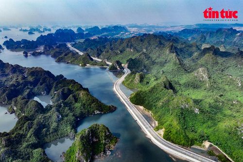 Ảnh 360: Đường bao biển xuyên núi kết nối hai thành phố lớn của Quảng Ninh