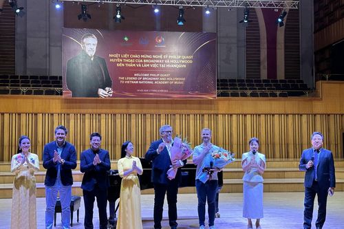 Huyền thoại Broadway và Hollywood gặp gỡ, truyền cảm hứng cho sinh viên Học viện Âm nhạc Quốc gia Việt Nam