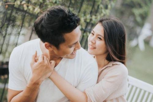 Bạn trai 1 mực đòi kết hôn khi tuổi còn trẻ nhưng điều khiến cô gái cảm thấy khó hiểu lại là câu chốt của mẹ chồng tương lai