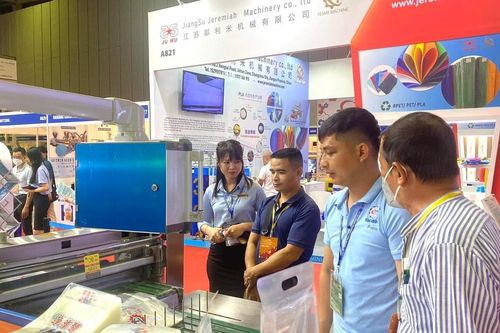 Nhiều công nghệ mới ngành nhựa quy tụ tại VietnamPlas 2023