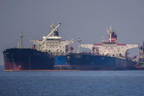 Phí vận chuyển dầu từ Nga tới Ấn Độ tăng khoảng 50%