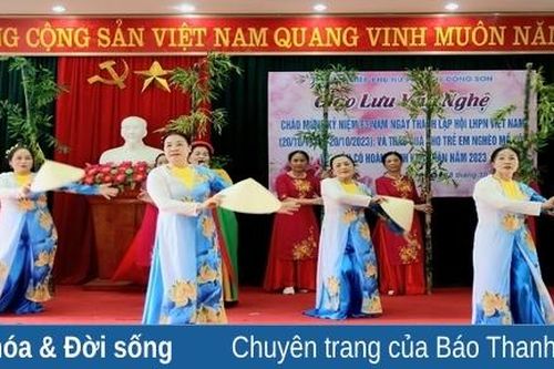 Phường Đông Sơn: Giao lưu văn nghệ và tặng quà cho hội viên và trẻ mồ côi khó khăn