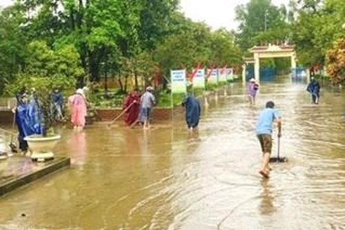Học sinh toàn tỉnh nghỉ học chiều 18/10 để tránh lũ