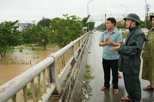 Phó Chủ tịch UBND tỉnh Phan Quý Phương kiểm tra công tác phòng, chống lụt bão