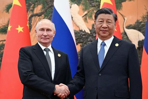 Chủ tịch Trung Quốc Tập Cận Bình gặp 'người bạn cũ' Tổng thống Nga Putin