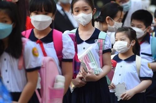 'Quỹ lớp, quỹ trường', quy định một đằng làm một nẻo