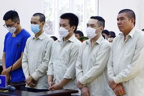 Trả giá đắt vì kinh doanh theo kiểu 'mượn đầu heo nấu cháo'