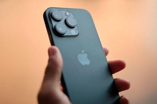 iPhone 15 chưa ấm chỗ, 1 tin tức quan trọng về iPhone 16 đã 'nổ' khắp cõi mạng: 'Người nghèo' chờ iPhone mới 'mở cờ trong bụng'