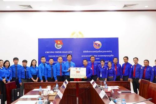 Nhiều hoạt động ý nghĩa vun đắp tình hữu nghị Việt - Lào