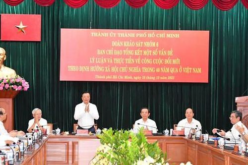 Phát huy vai trò động lực, đầu tàu của thành phố Hồ Chí Minh trong phát triển đất nước
