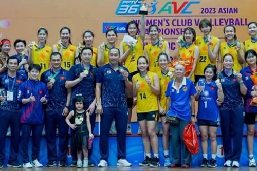 Ngôi sao bóng chuyền nữ đặc biệt nhất Việt Nam 9 tuổi đã phải mưu sinh, có tuyệt chiêu lạ, đạt thành công hiếm có