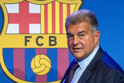Chủ tịch Barcelona bị điều tra về tội hối lộ trọng tài