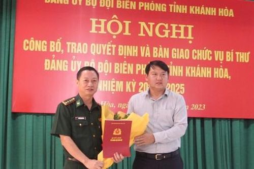 Trao quyết định chỉ định tân Bí thư Đảng ủy Bộ đội Biên phòng