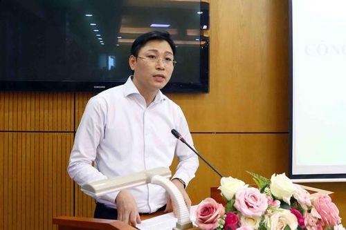 Nâng cao chất lượng xây dựng và thi hành pháp luật, ngăn ngừa tham nhũng, lợi ích nhóm