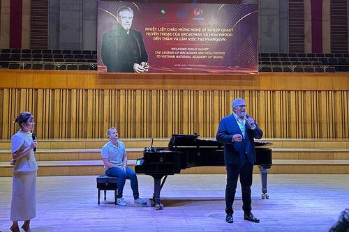 Huyền thoại Broadway và Hollywood gặp gỡ, truyền cảm hứng cho sinh viên Học viện âm nhạc Quốc gia Việt Nam