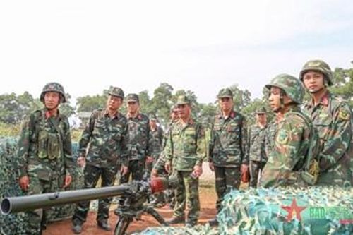 Quân khu 2 kiểm tra công tác chuẩn bị cho giai đoạn bắn đạn thật trong diễn tập TM-23