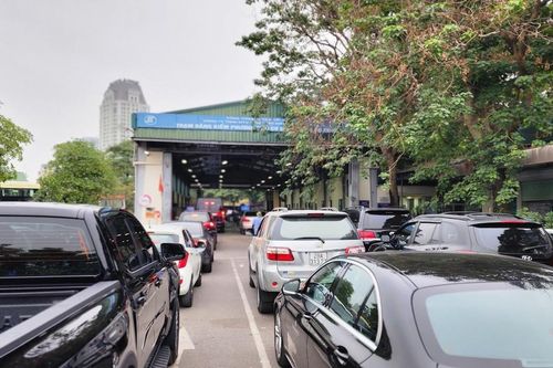 Nguy cơ tái diễn ùn tắc đăng kiểm tại 31 tỉnh, thành phố