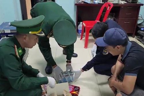 Liên tiếp phát hiện nhiều vụ buôn lậu trong mùa mưa lũ