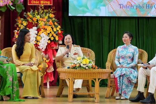Công an TPHCM họp mặt nhân kỷ niệm 93 năm Ngày thành lập Hội Liên hiệp Phụ nữ Việt Nam