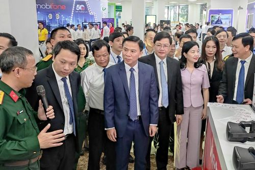 Triển lãm các sản phẩm, mô hình chuyển đổi số, công nghệ thông tin tại Thanh Hóa