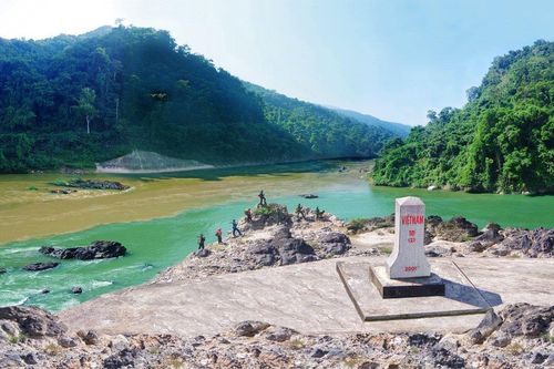 Mây trắng cuối trời Tây Bắc