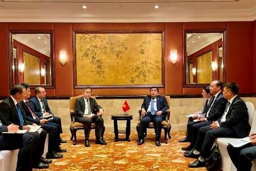 Khuyến khích các tập đoàn Trung Quốc tham gia các dự án hạ tầng trọng điểm