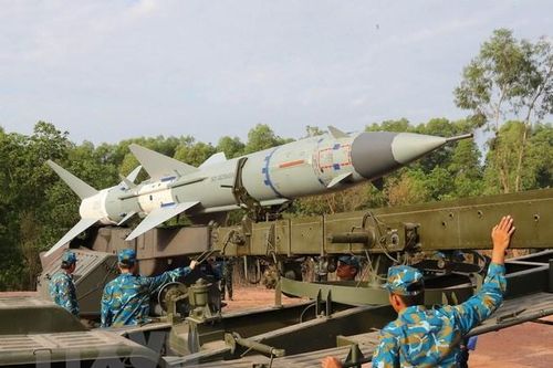 60 năm bảo vệ vững chắc vùng trời Tổ quốc của Phòng không-Không quân