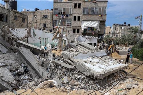 LHQ ước tính cần 100 xe tải chở hàng viện trợ mỗi ngày cho Dải Gaza