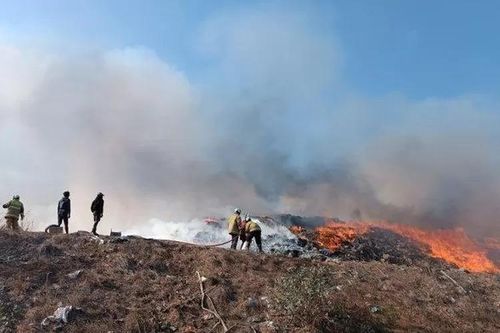 Indonesia: Đảo Bali ban bố tình trạng khẩn cấp ứng phó với hạn hán và hỏa hoạn